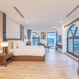 Reyna Luxury Hotel & Spa